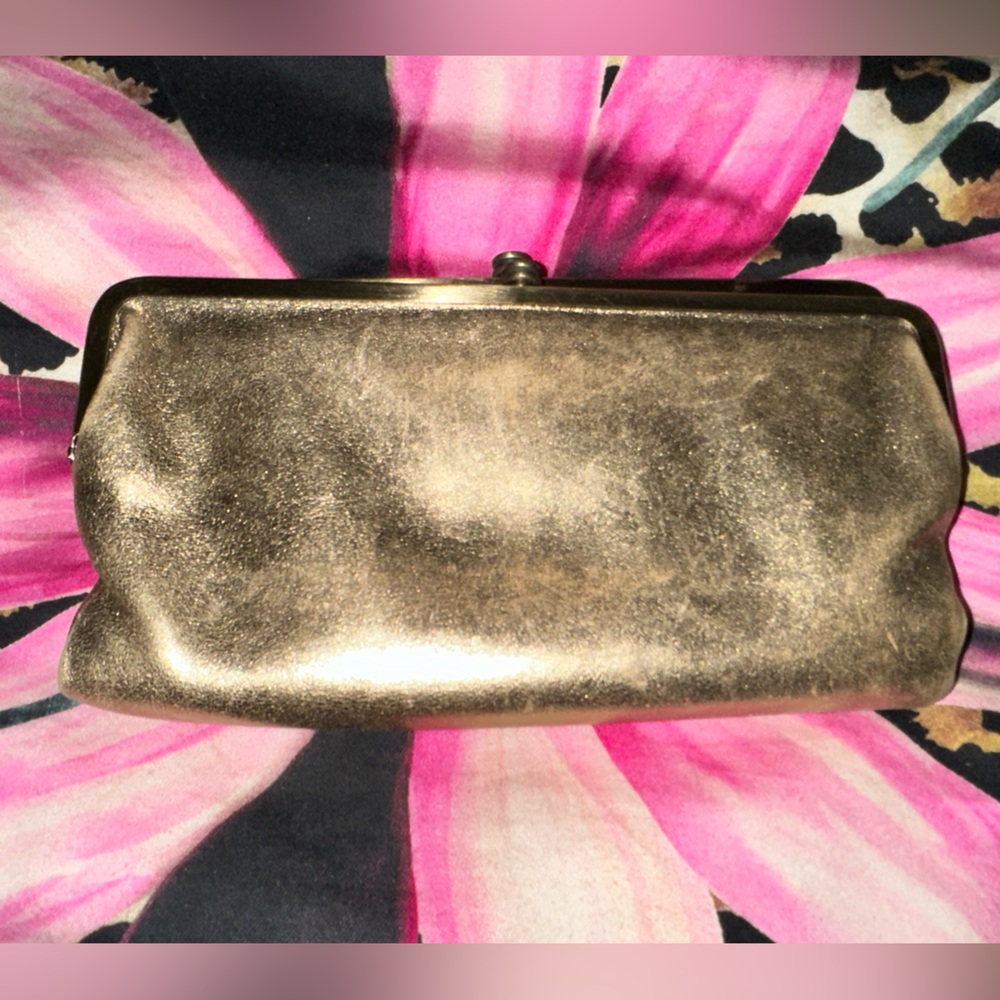 HOBO LAUREN CLUTCH WALLET in gold